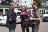 Michael Bohne mit dem Kamerateam des NDR